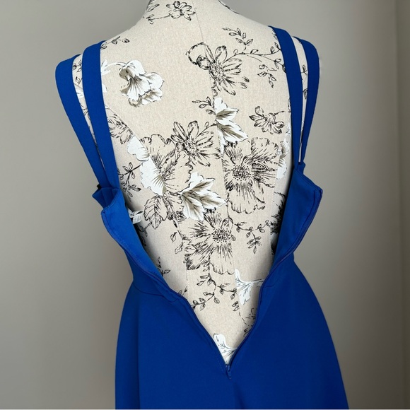B. Smart Royal Blue Mini Cocktail Dress - Picture 5 of 8